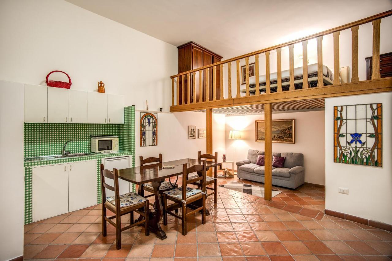 Le Case Di Andrea - Nel Cuore Di Trastevere Rom Exterior foto